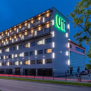 U11 Hotel
